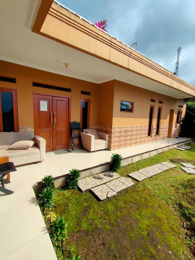Villa Edwin Puncak Bogor Exteriör bild