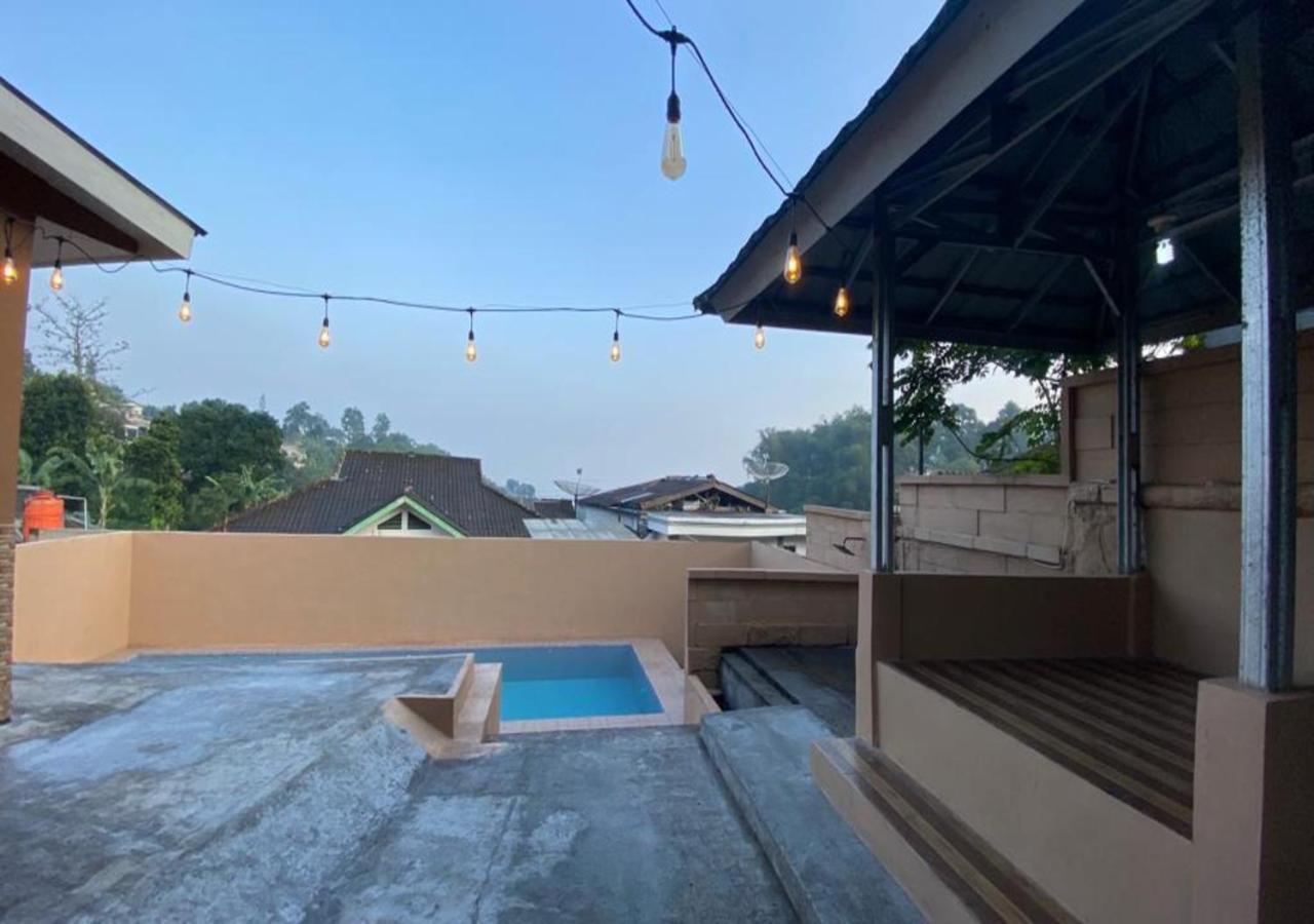 Villa Edwin Puncak Bogor Exteriör bild
